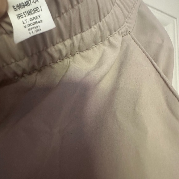 Banana Republic BR Standard Flyweight Jogger Pants Women’s Size L - Picture 4 of 5